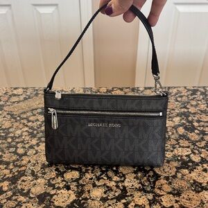 Michael Kors Jet Set Black Wristlet